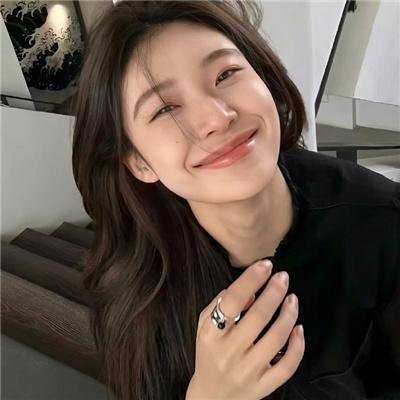 我向我的女老板借钱